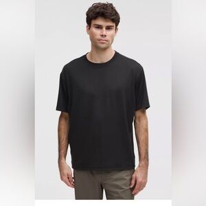 Lululemon EasySet Train Short Sleeve Black T-Shirt, Men, Size Small